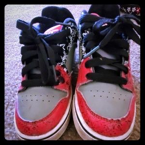 Boys heelys